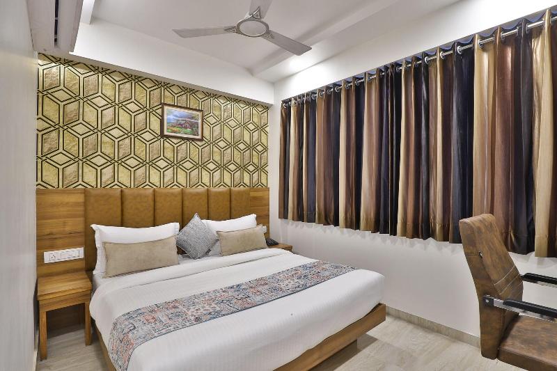 Hotel Red Rose Guest House image