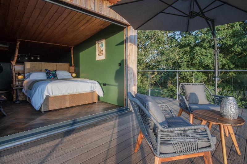 Tawny Lodge 1 Bedroom Blossom Farm image
