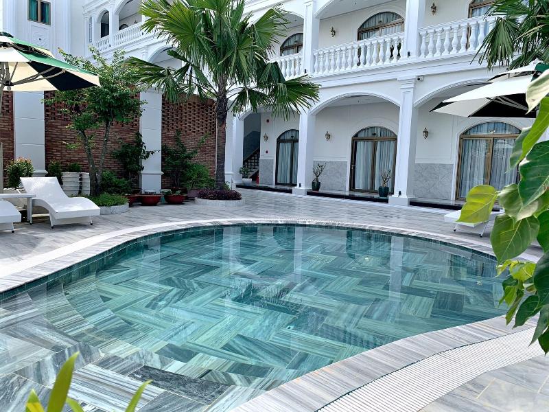 Thuan Phat Hotel image 2