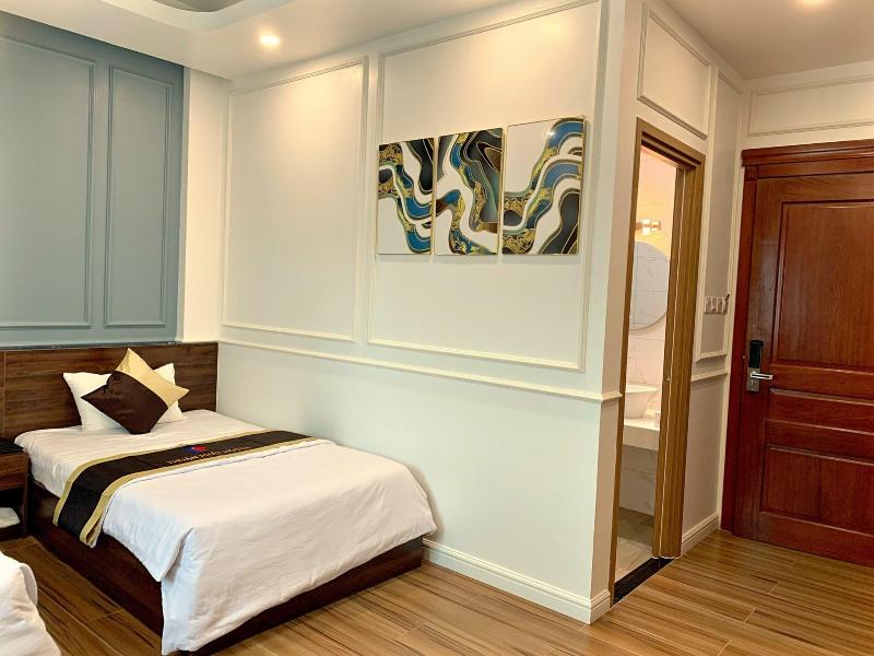 Thuan Phat Hotel image