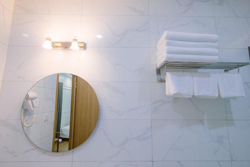 Thuan Phat Hotel image