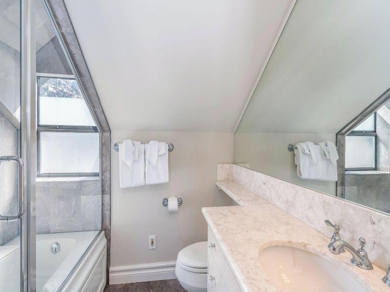 Hruza Hideout By Avantstay Quiet Apartment In Tell image