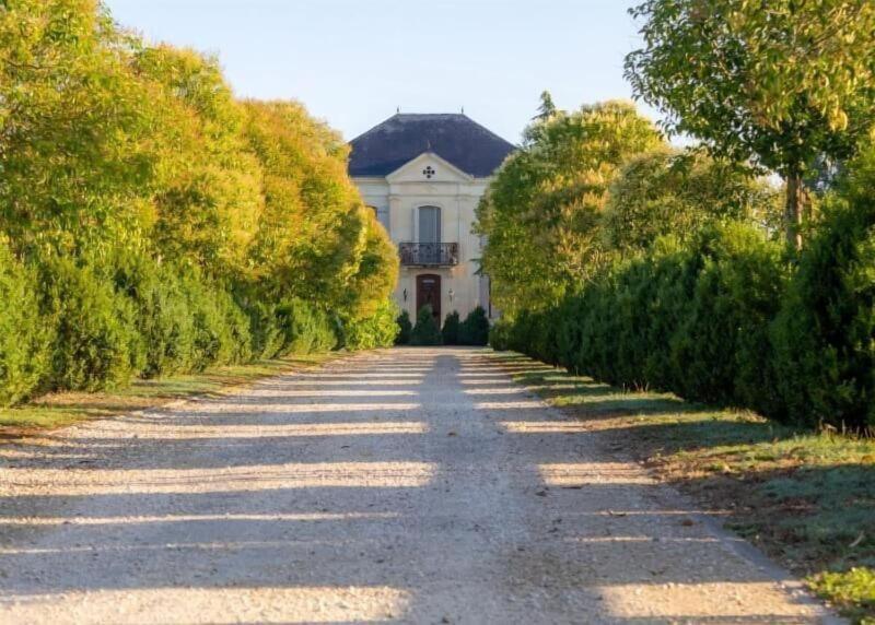 En Bord De Rivia Re image