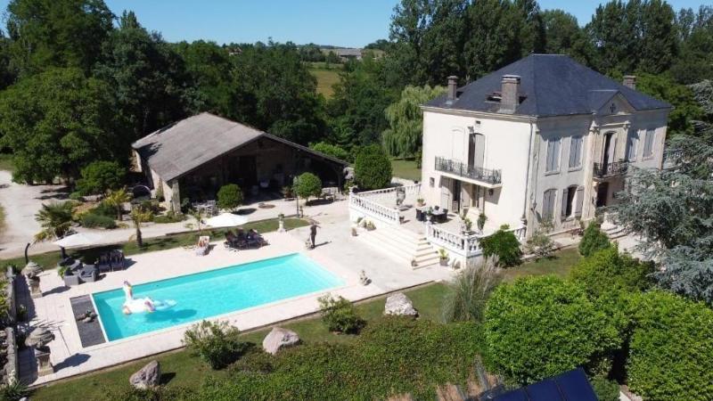 En Bord De Rivia Re image