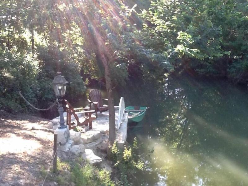 En Bord De Rivia Re image