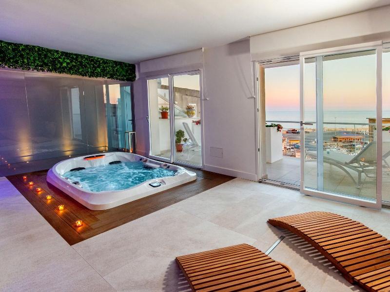 Hibrido Boutique Hotel Spa image