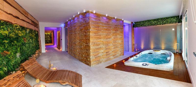 Hibrido Boutique Hotel Spa image