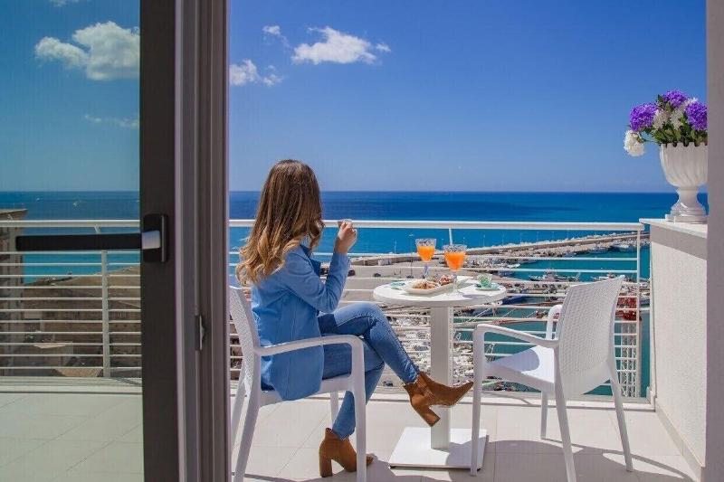 Hibrido Boutique Hotel Spa image
