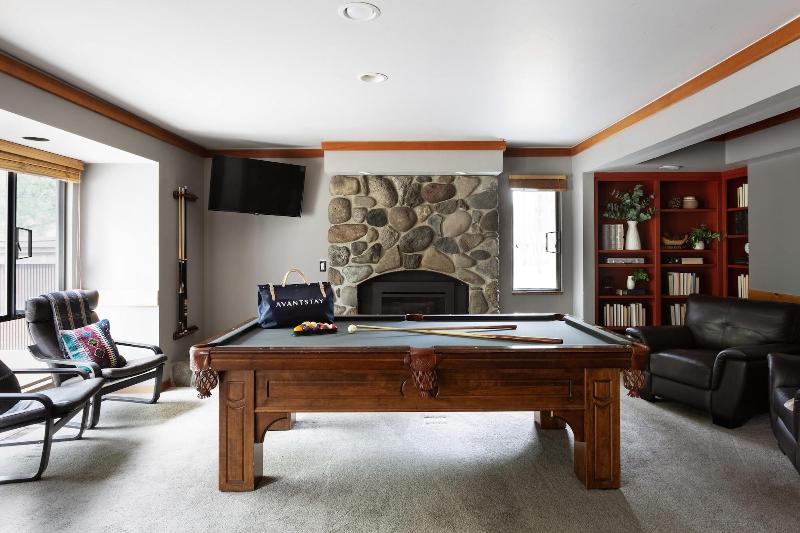 Skylight By Avantstay Elevated Mountain Home W Ho image