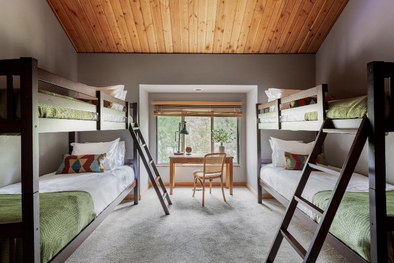 Skylight By Avantstay Elevated Mountain Home W Ho image
