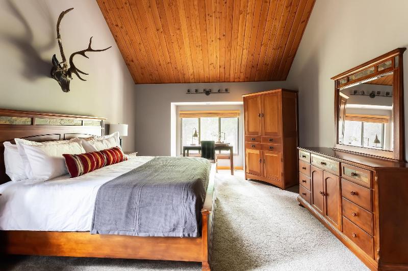 Skylight By Avantstay Elevated Mountain Home W Ho image
