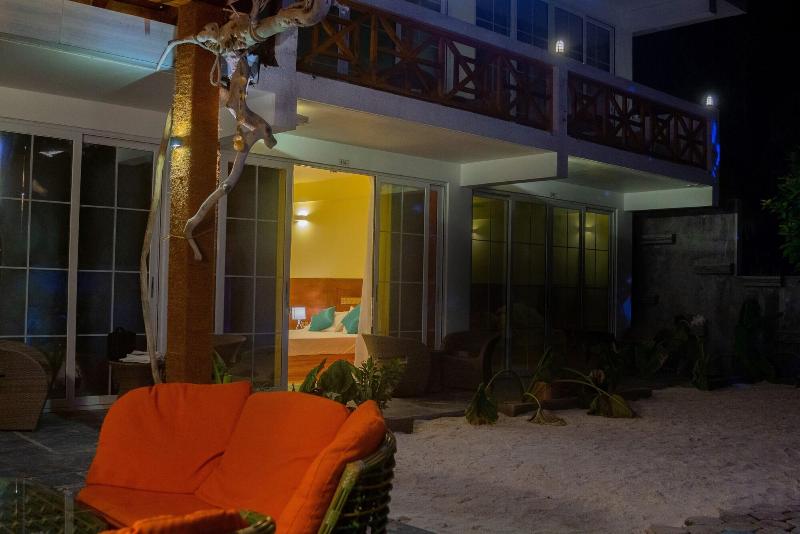 Sands Grand Hotel image
