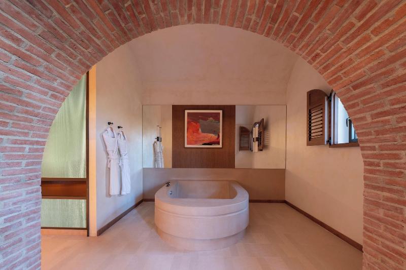Gran Hotel Mas D En Bruno image