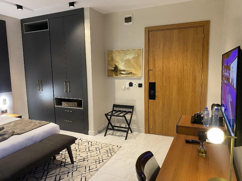 Wali S Suites image