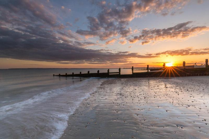 Inviting 1 Bed Cabin In Hayling Island image
