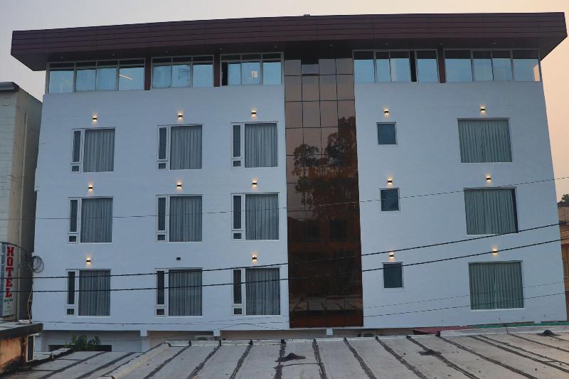 Hotel Green One Earth image
