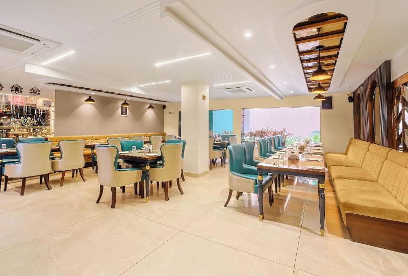 Hotel Green One Earth image