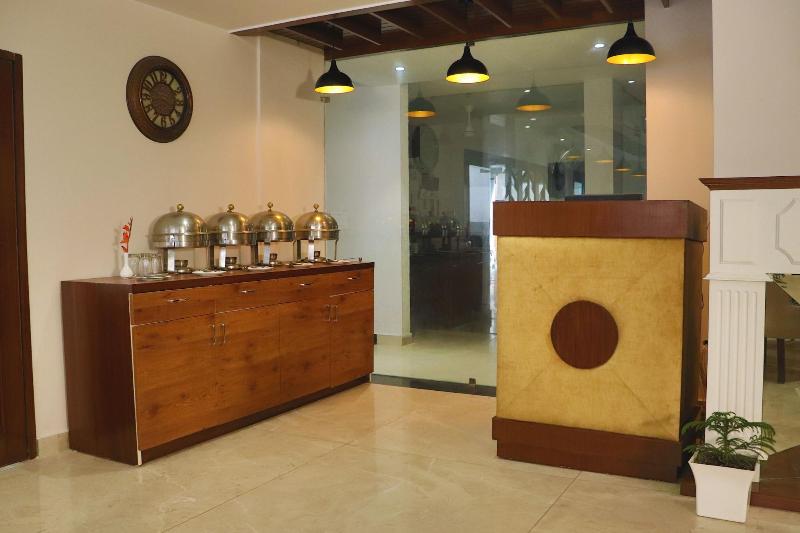 Hotel Green One Earth image