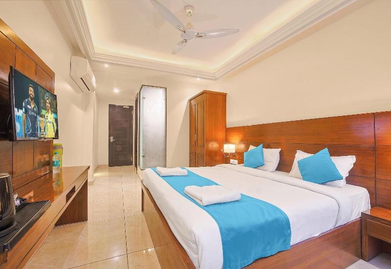 Hotel Green One Earth image