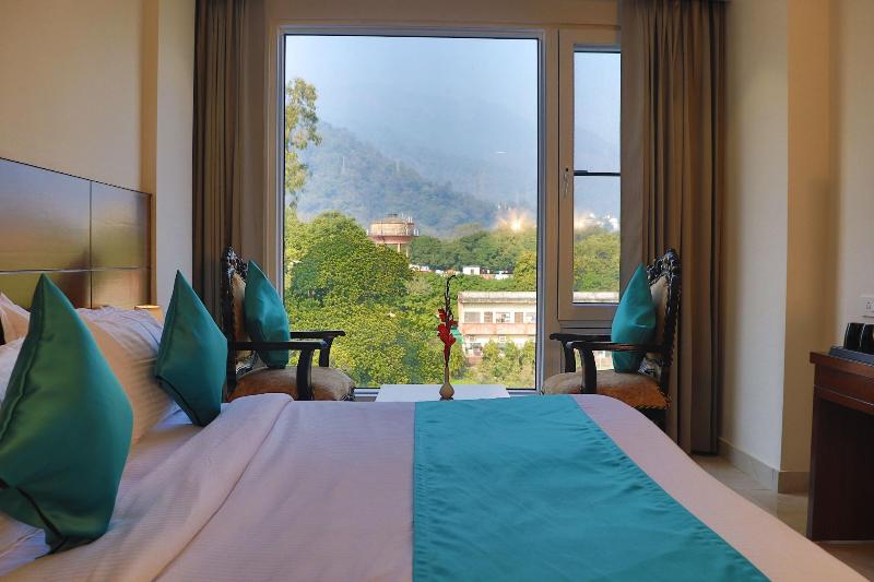 Hotel Green One Earth image
