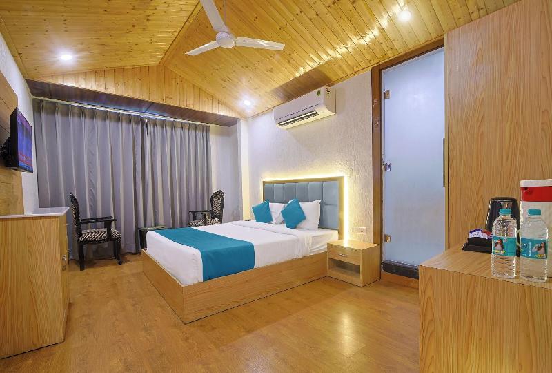 Hotel Green One Earth image
