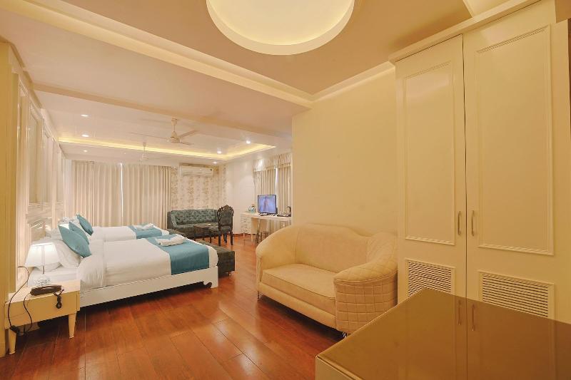 Hotel Green One Earth image