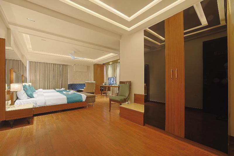 Hotel Green One Earth image