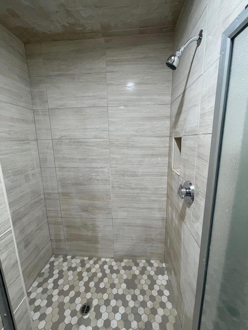 Hilltop Motor Inn image