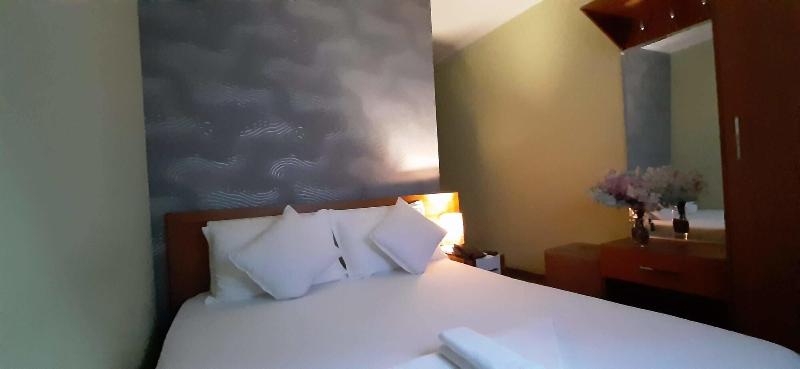 Hotel Bylis image