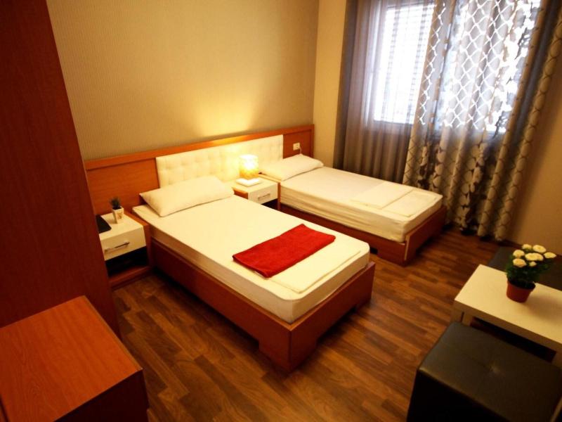 Hotel Bylis image