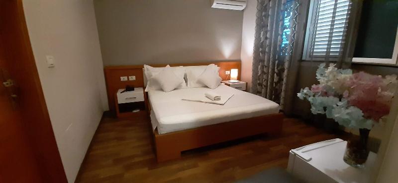 Hotel Bylis image