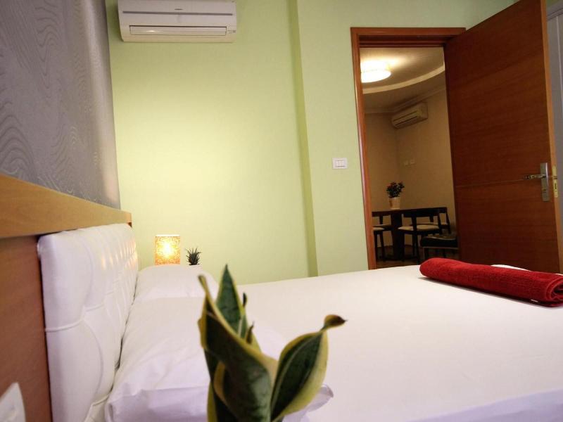 Hotel Bylis image