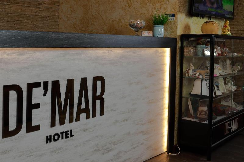 De Mar Hotel image