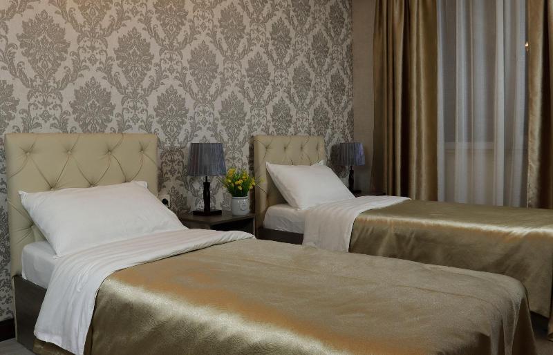 De Mar Hotel image