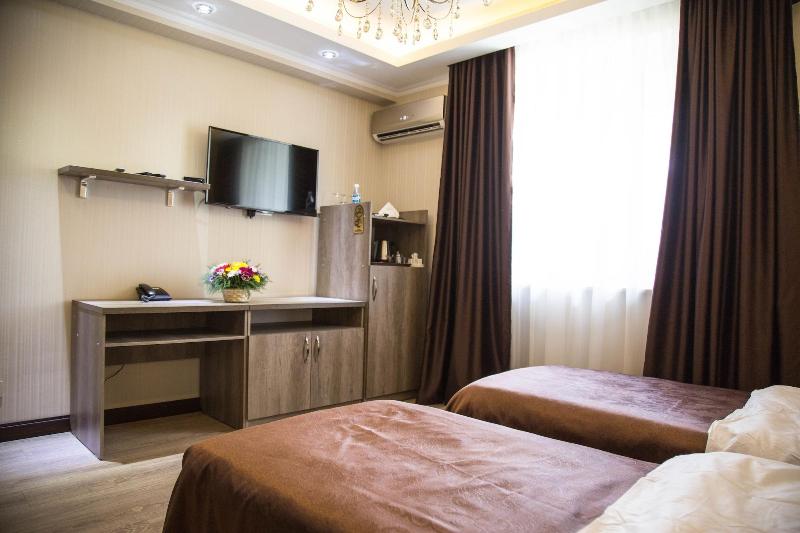 De Mar Hotel image