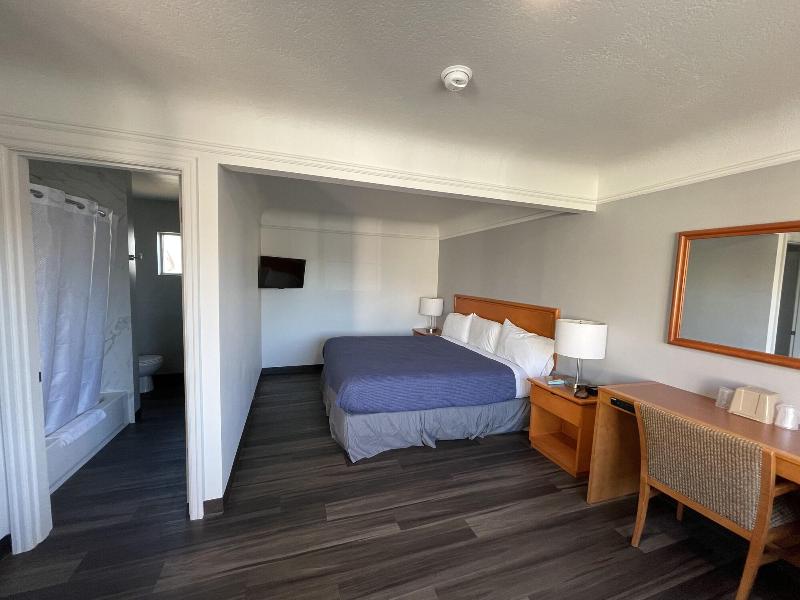 Holiday Motel image