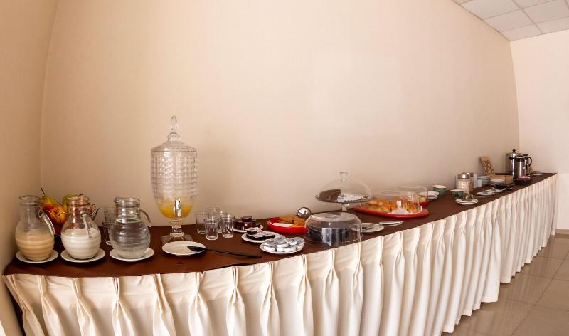 Mensas Grand Hotel image