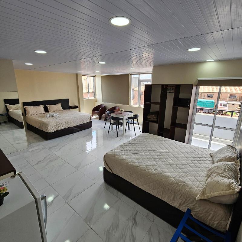 Mensas Grand Hotel image