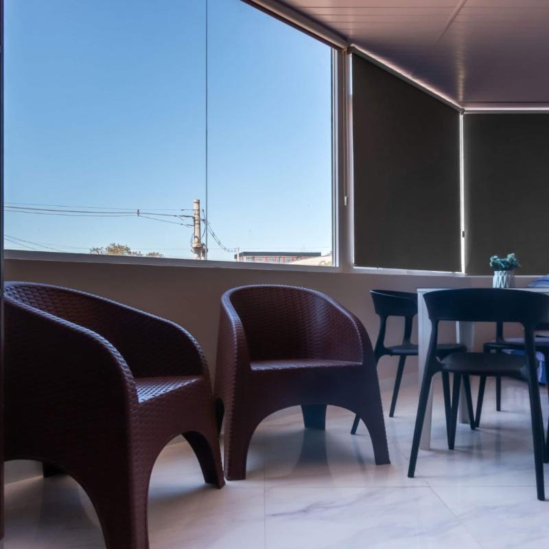 Mensas Grand Hotel image
