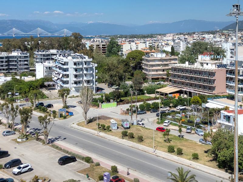 Delfini Patras image