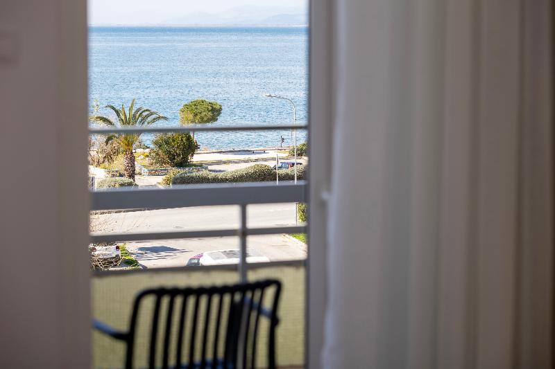 Delfini Patras image