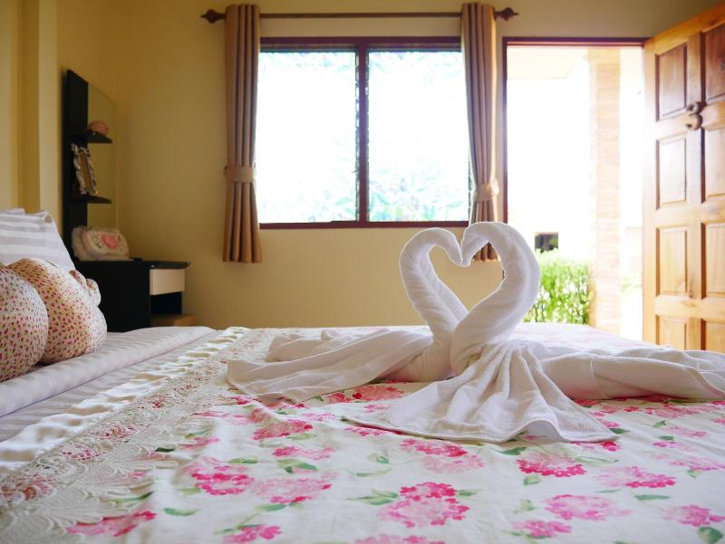 Sermsuk Resort image