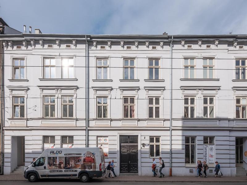 Royal Residence 4