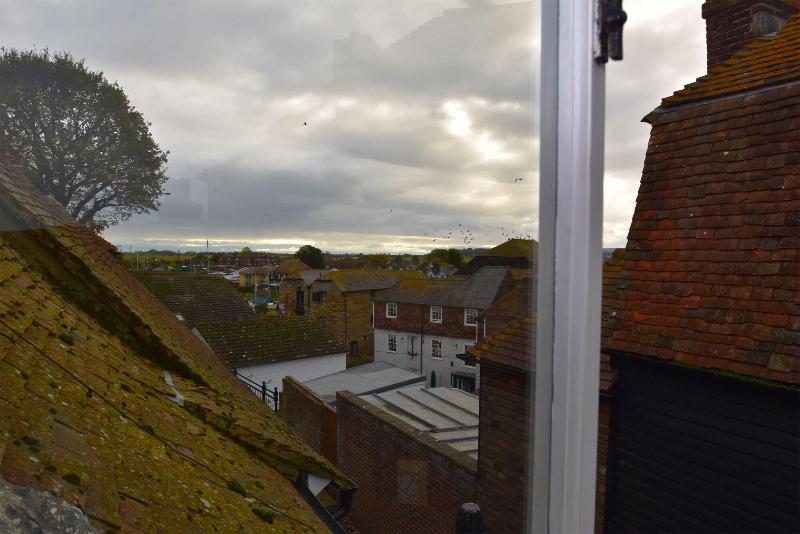 Oak House image