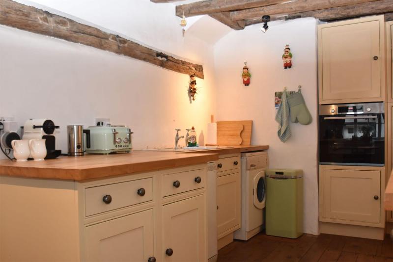 Oak House image