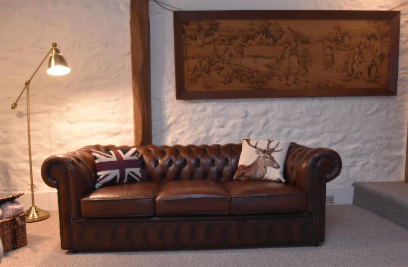 Oak House image