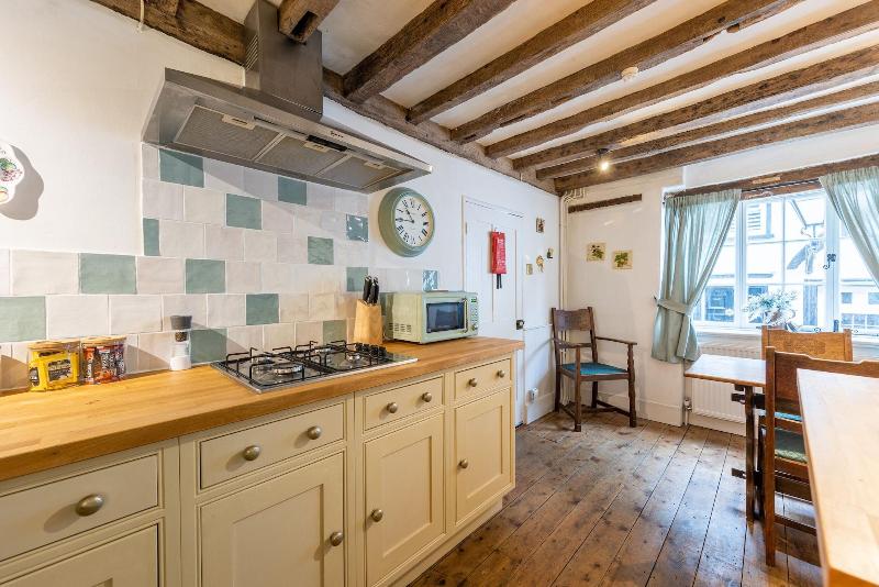 Oak House image