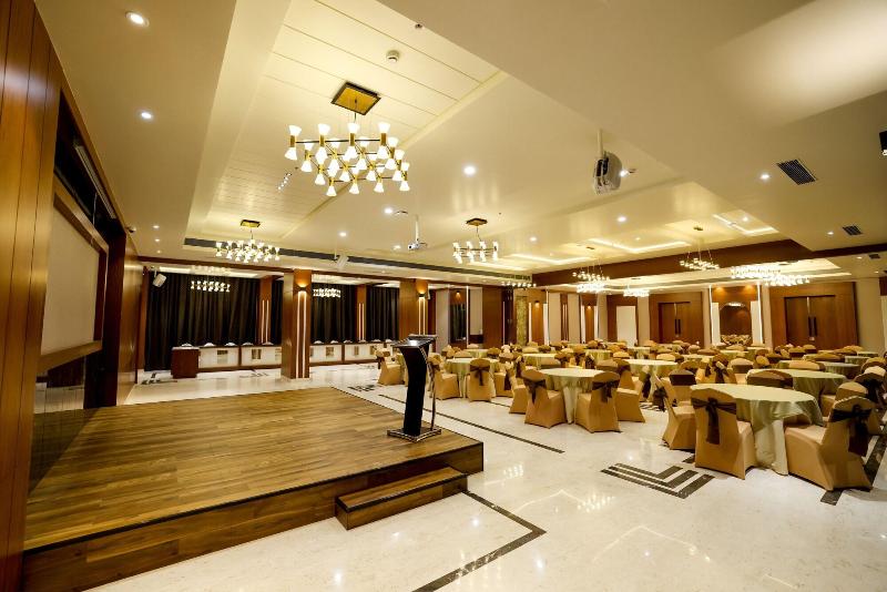 Aj Grand Hotel image