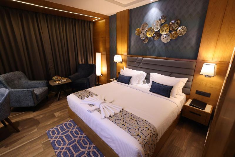 Aj Grand Hotel image