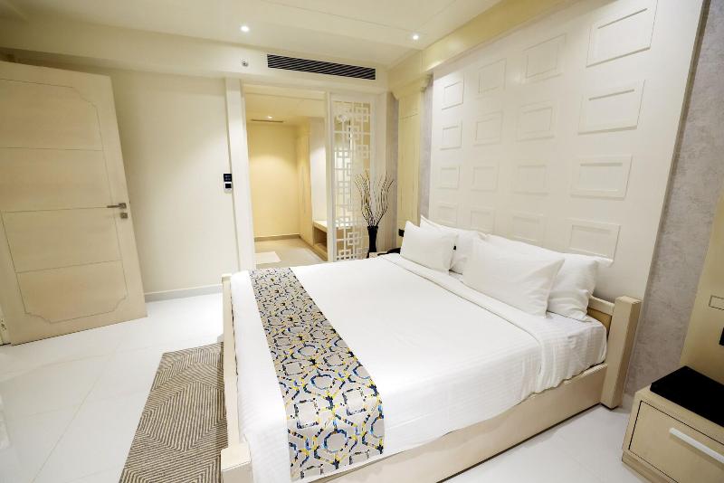Aj Grand Hotel image